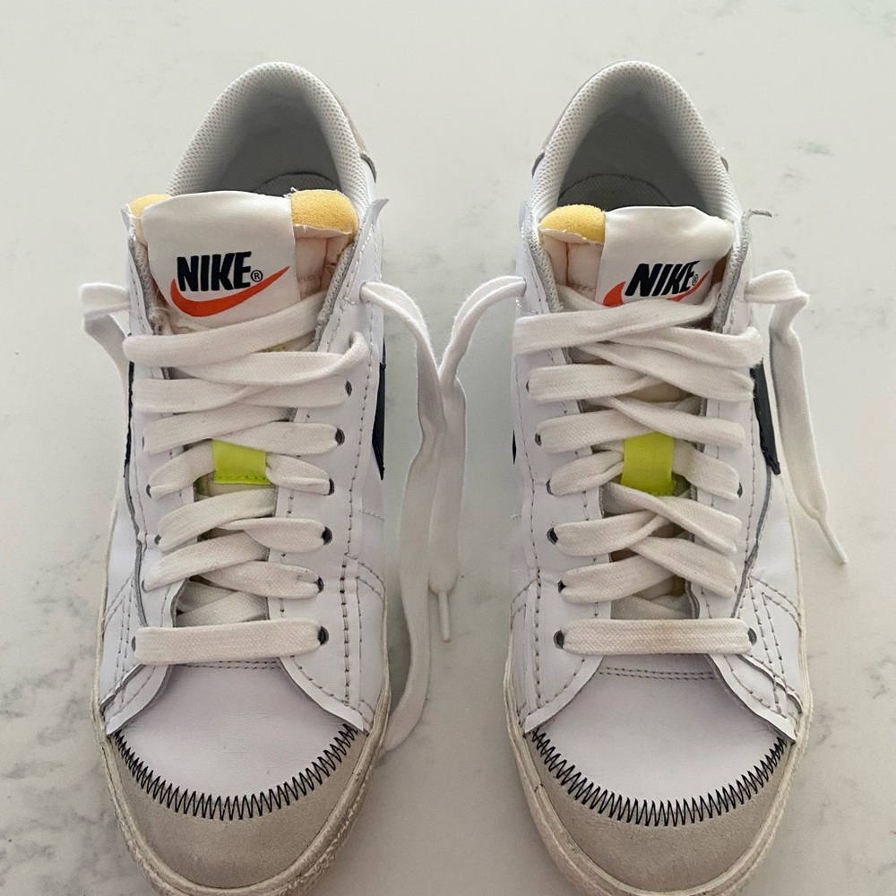 2022
Blazer Low '77 Jumbo 'White Black